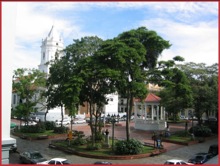 Plaza de la Independencia - Casco Viejo